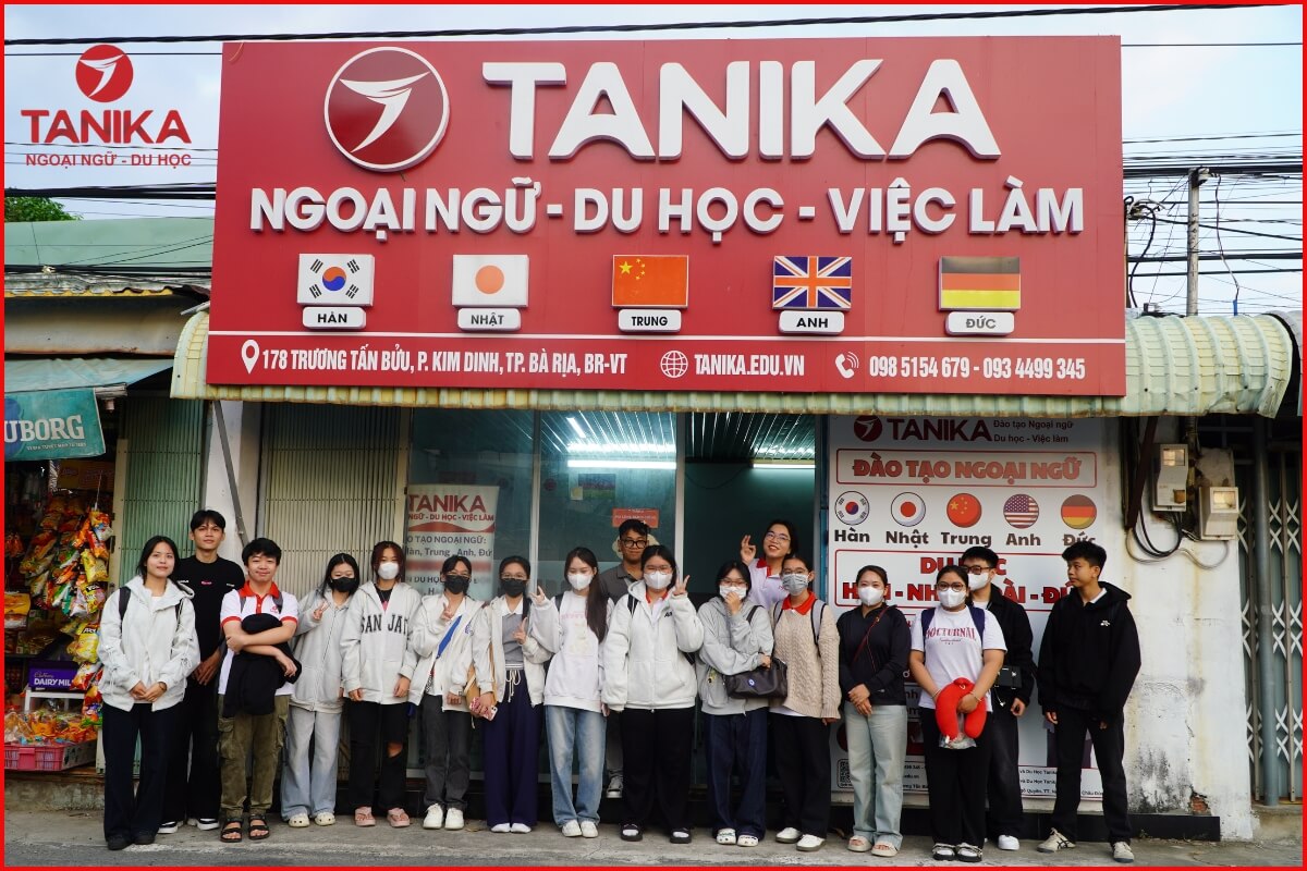 Top những ngoại ngữ dễ xin việc nhất tại Việt Nam 2025