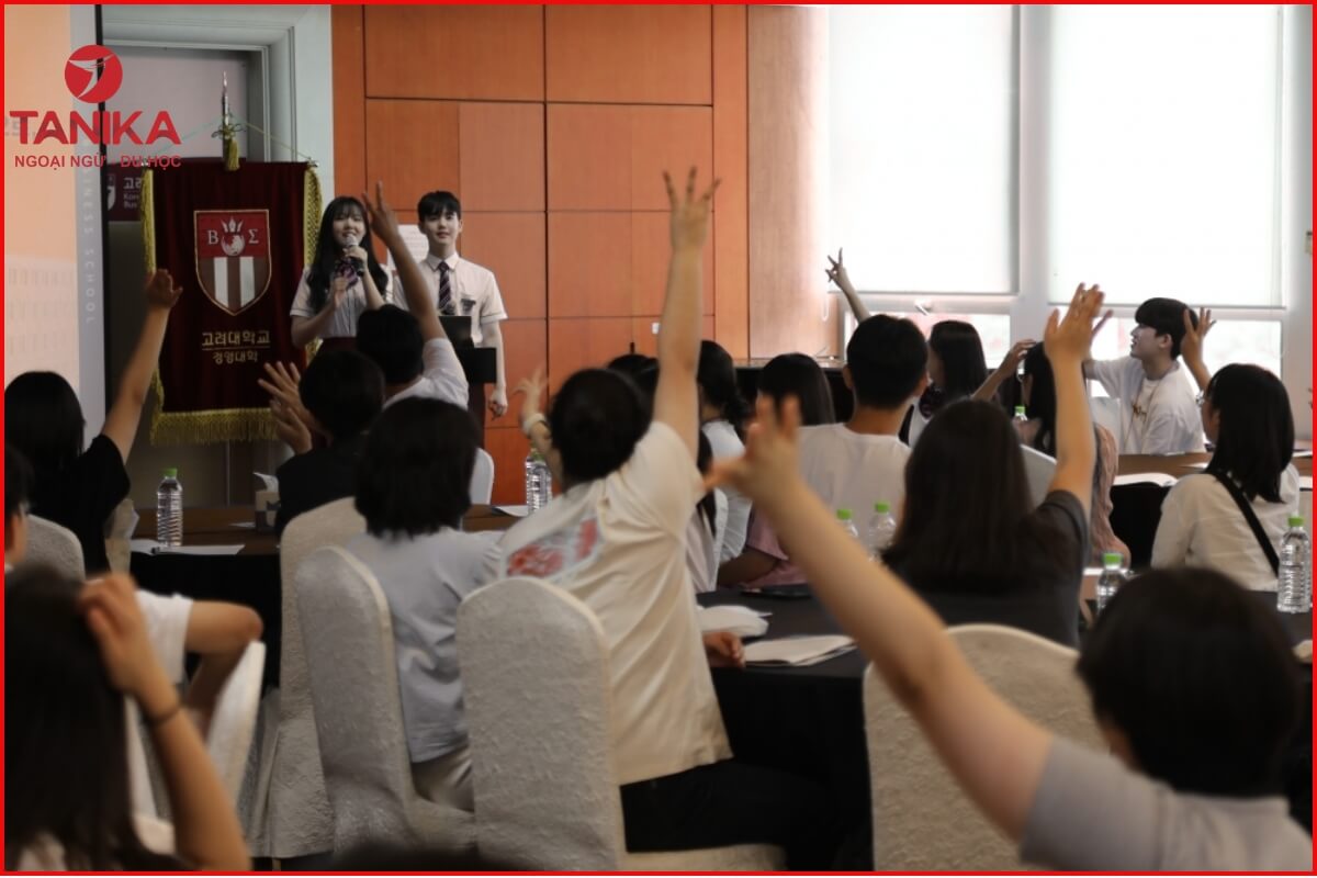 Lợi ích du học Hàn Quốc ngành Quản trị Kinh doanh