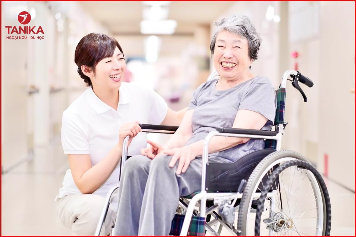 hoc-bong-dieu-duong-nhat-la-gi-quyen-loi-thuc-te-nam-2026